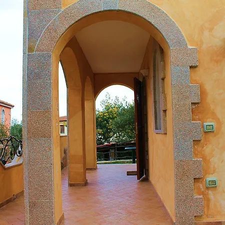 Case Vacanze Villa Rosita San Teodoro  Exterior foto